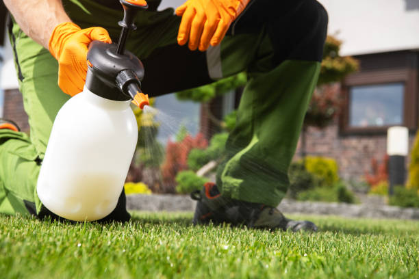Best Commercial Pest Control Services  in Garnett, KS